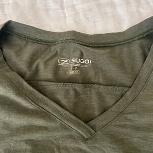 SUGOI Olive V-Neck Tee